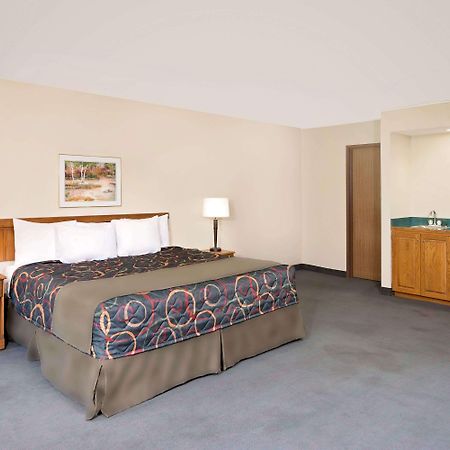 Days Inn By Wyndham Boonville Exterior photo
